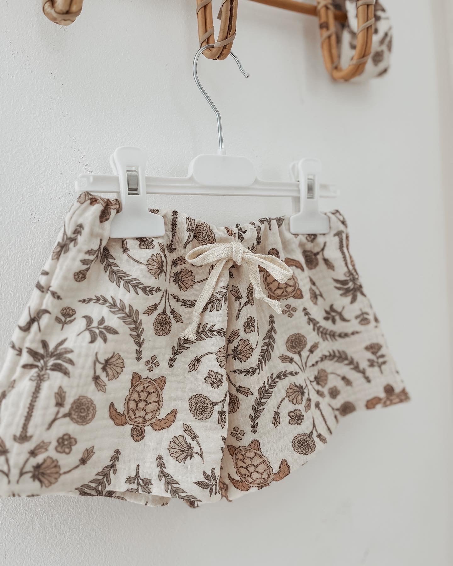Short Joia